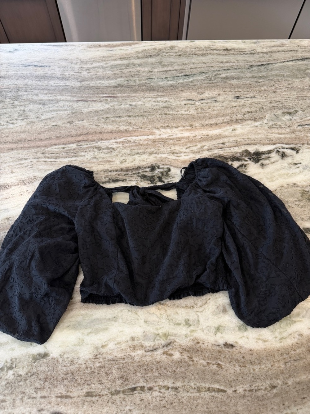 Mustard Seed Black Puff-Sleeve Cropped Blouse with Tie Neck